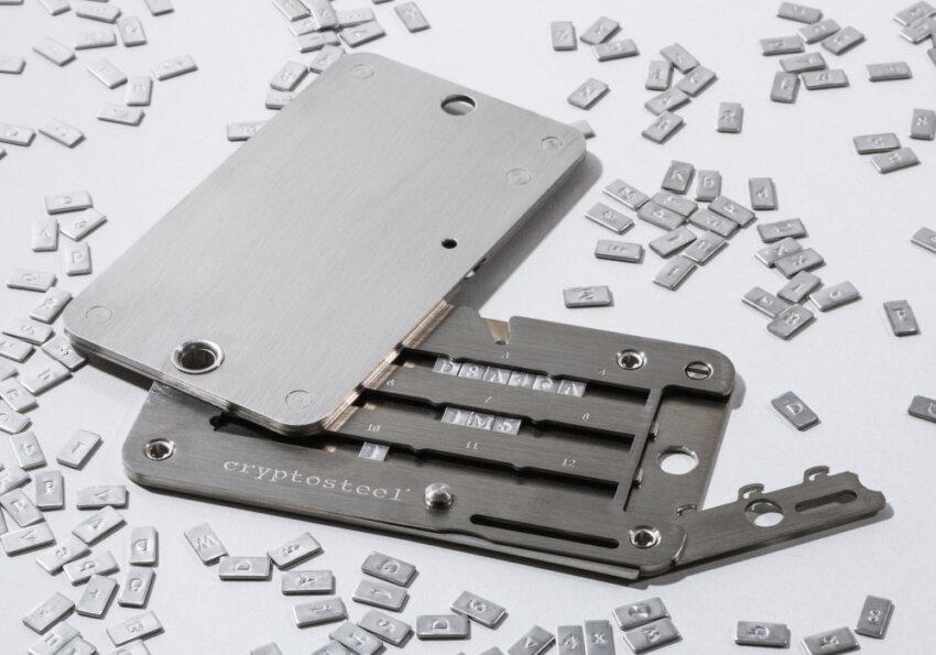 Cryptosteel Cassette