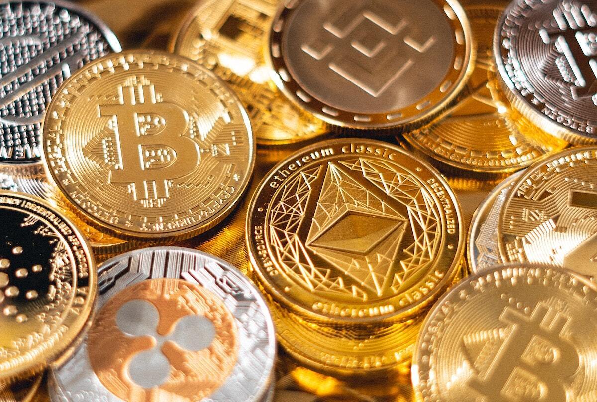 cryptocurrencies too many