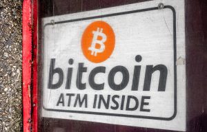 On trouve des distributeurs automatiques de bitcoins dans le monde entier