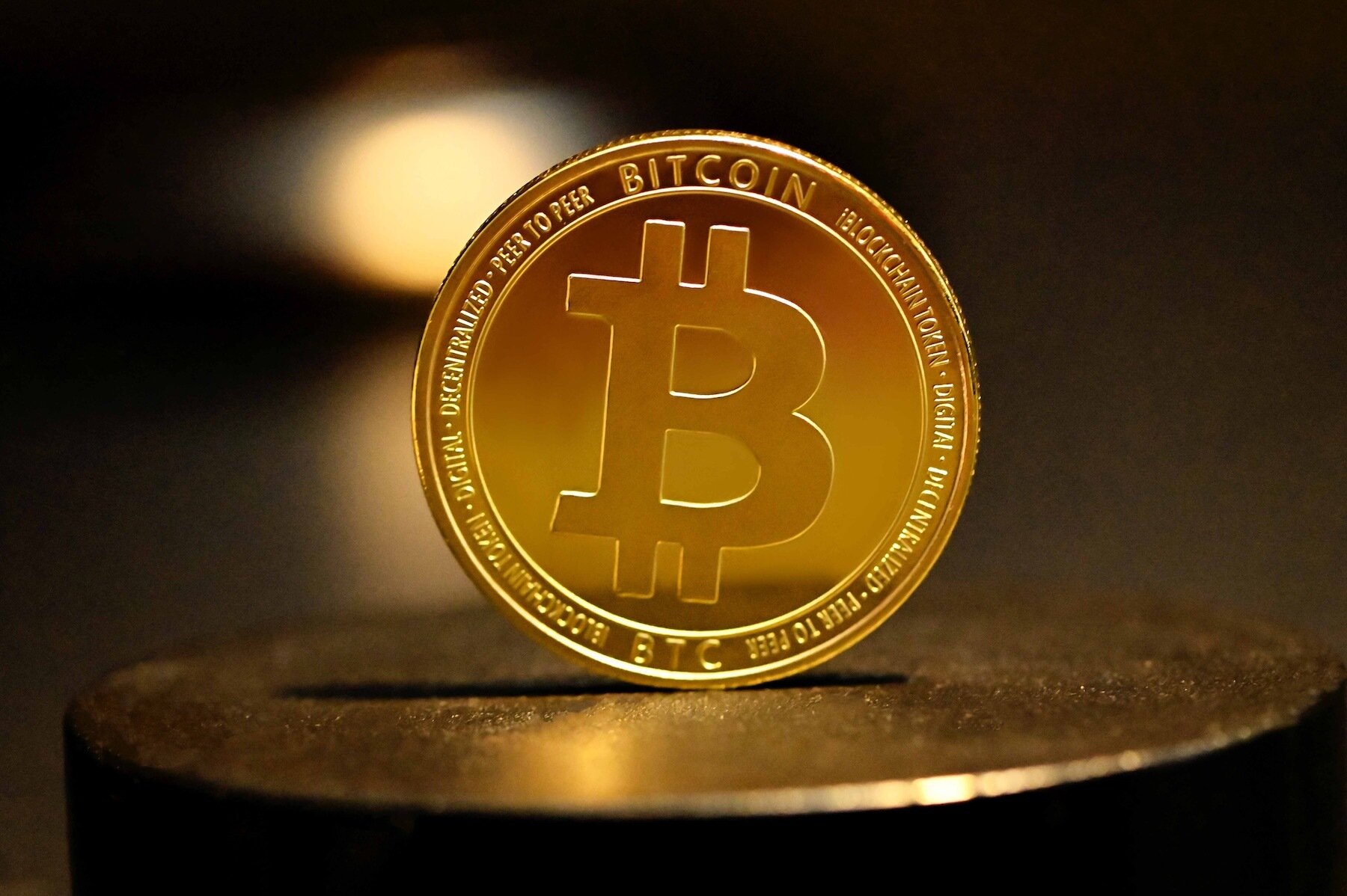 Quels sont les 3 aspects les plus négatifs du Bitcoin ? - CryptoVantage