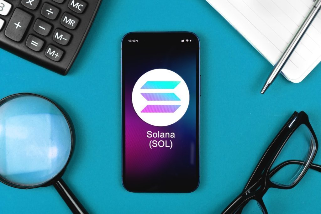 solona logo on smartphone