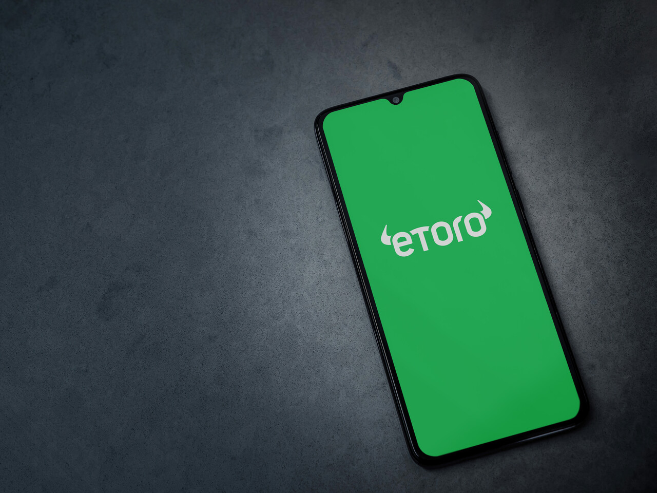 etoro-review-image-hero