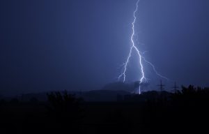 Wussten Sie, dass Sie mit dem Lightning Network potenziell Bitcoin-Gebühren sparen können?